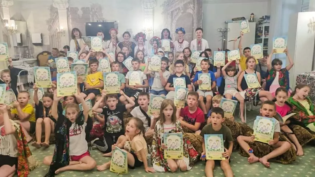 Nous donnons l'ABC chrétien aux enfants