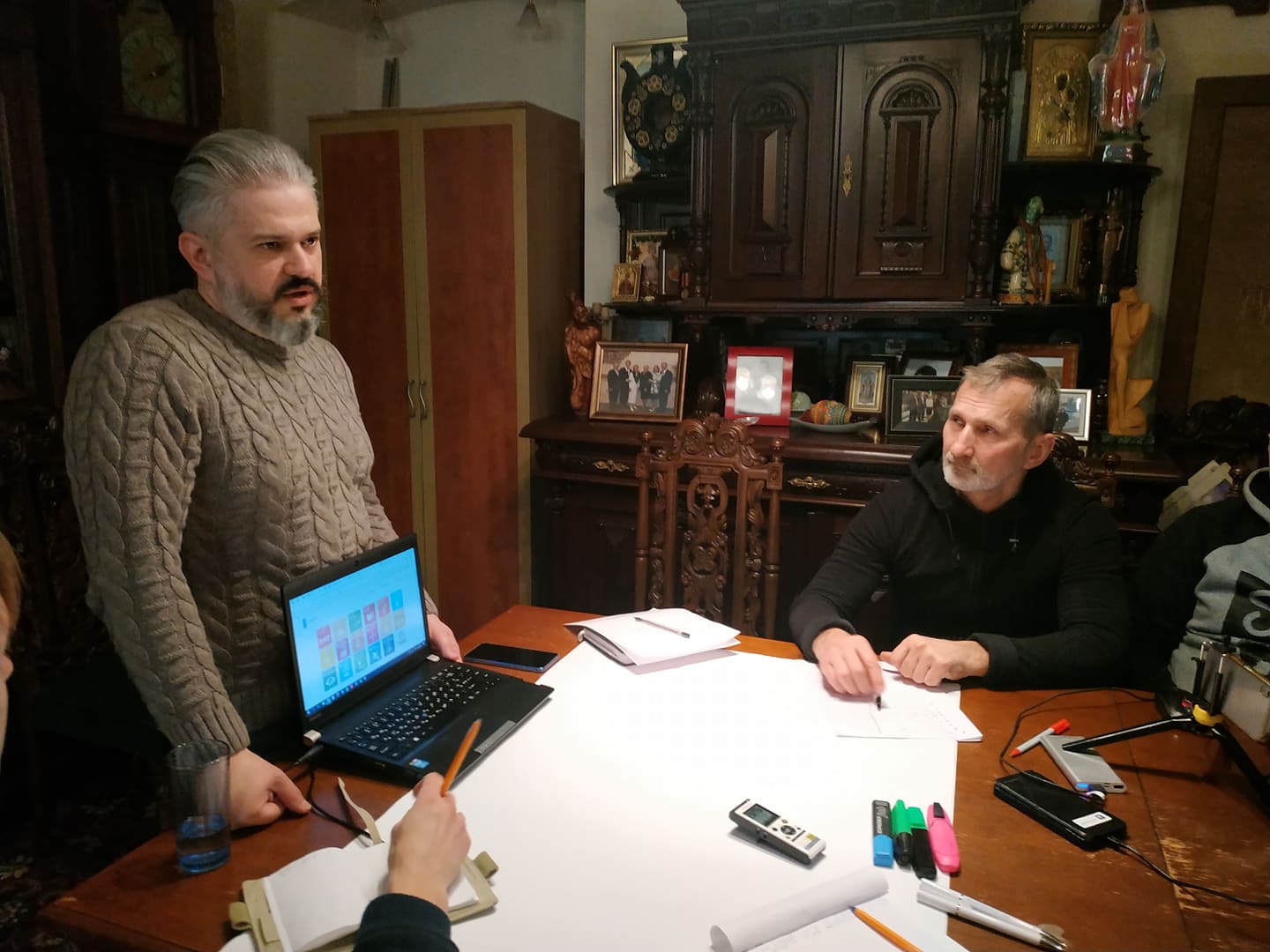 Together with representatives of public and charitable organizations, they held a closed training workshop on "Rescue and Restoration of T.G. Shevchenko's Thousand-Year Oaks"