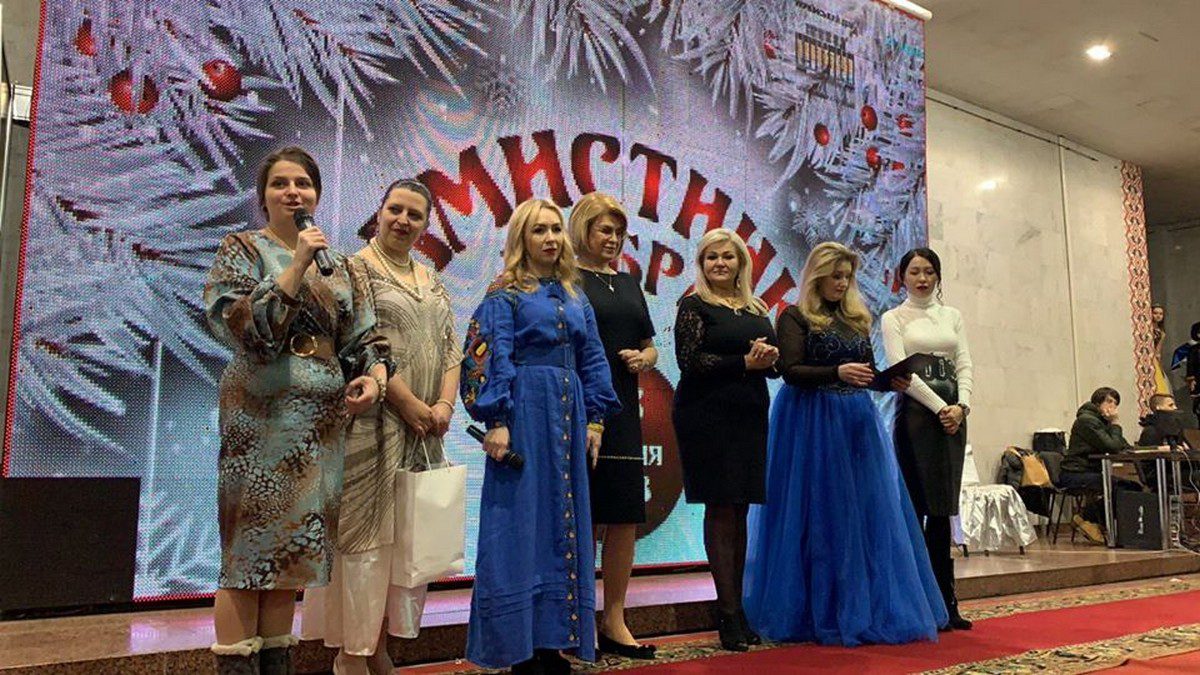 Благодійний дитячий мистецький захід до Дня Святого Миколая «НАМИСТИНКИ ДОБРА»